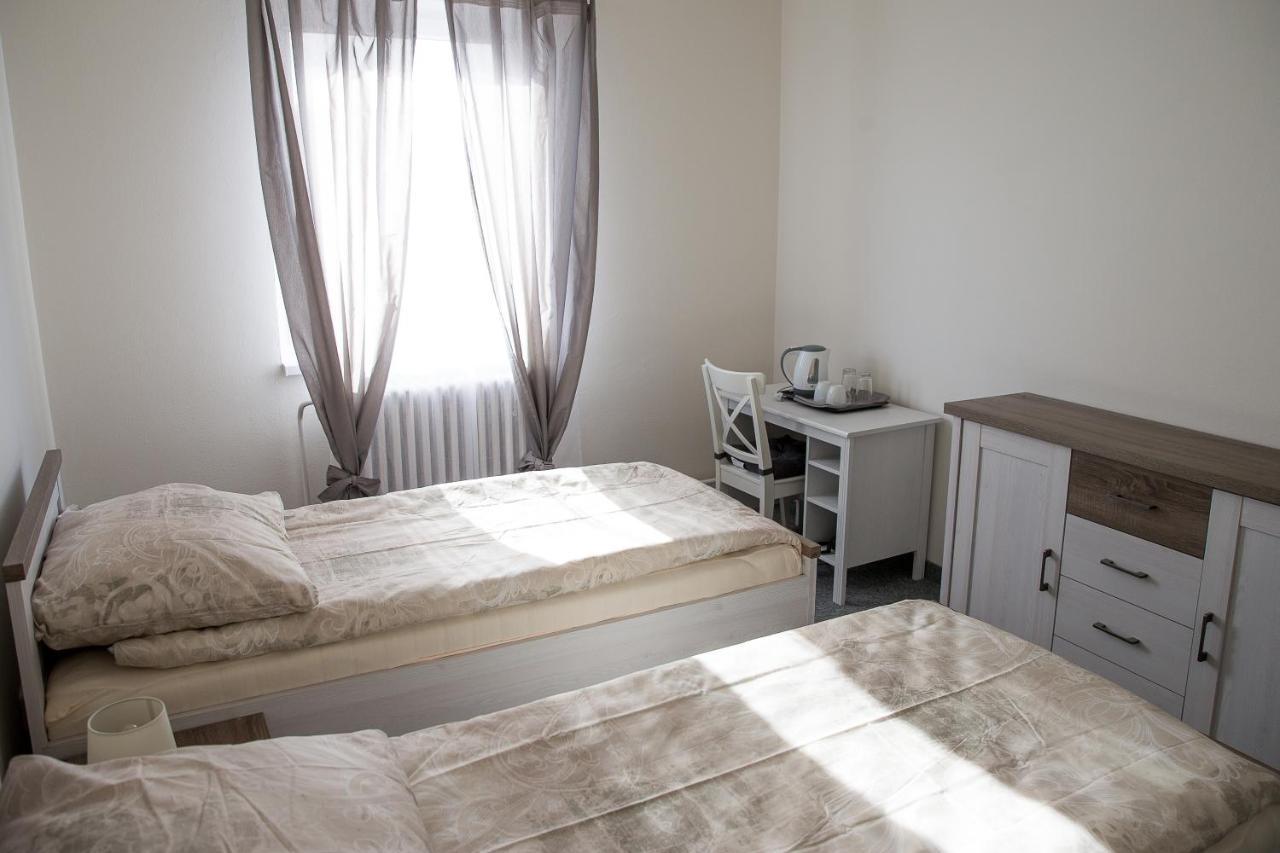 Penzion 68 Hotel Kladno Eksteriør billede